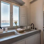 Bohemian Blue - 7 Bdrm - In 200m - Mg Vila