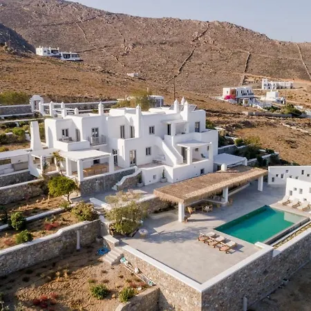 Bohemian Blue - 7 Bdrm - In 200m - Mg Villa *