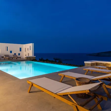 Villa Bohemian Blue - 7 Bdrm - In 200m - Mg