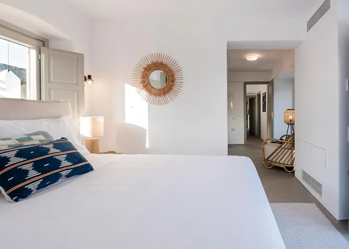 Bohemian Blue - 7 Bdrm - In 200m - Mg Villa *