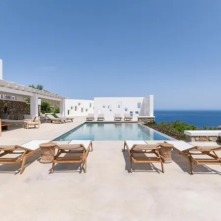 Bohemian Blue - 7 Bdrm - In 200m - Mg Villa *