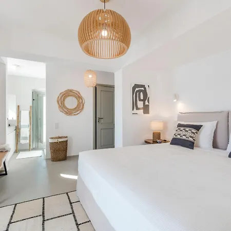 Villa Bohemian Blue - 7 Bdrm - In 200m - Mg