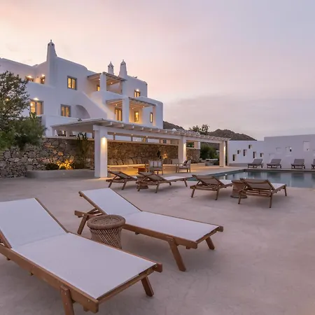 Villa Bohemian Blue - 7 Bdrm - In 200m - Mg