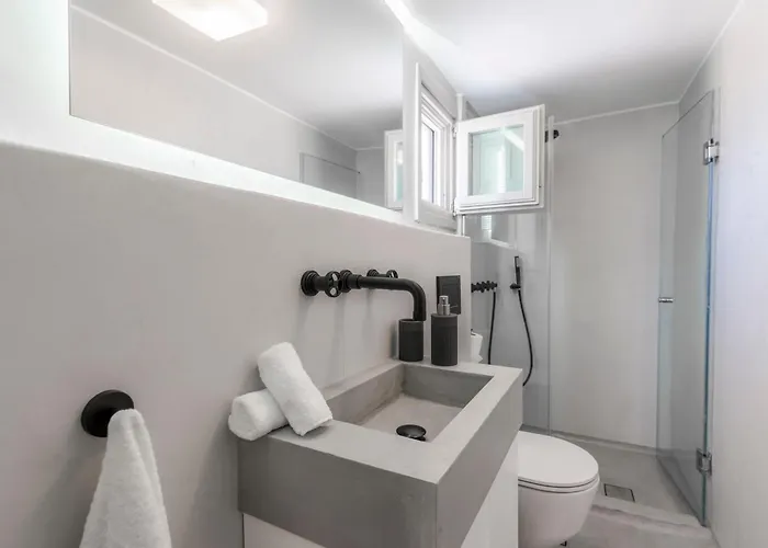 Vila Bohemian Blue - 7 Bdrm - In 200m - Mg