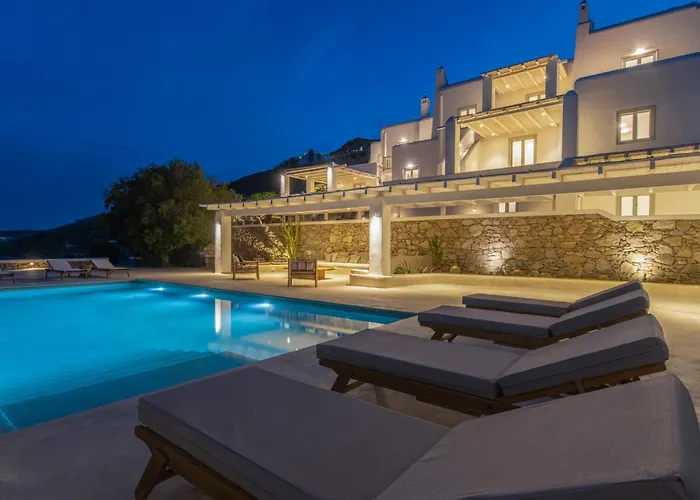 Bohemian Blue - 7 Bdrm - In 200m - Mg *