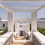 Bohemian Blue - 7 Bdrm - In 200m - Mg
