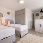 Villa Bohemian Blue - 7 Bdrm - In 200m - Mg