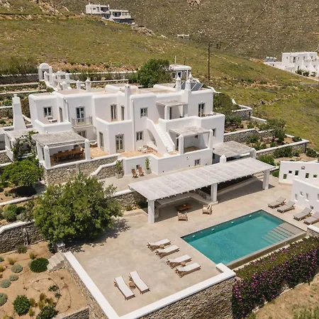 Bohemian Blue - 7 Bdrm - In 200m - Mg Willa *