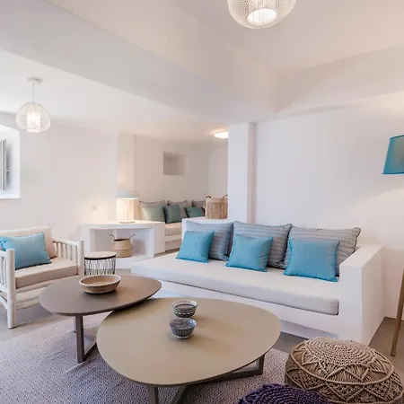 Bohemian Blue - 7 Bdrm - In 200m - Mg *