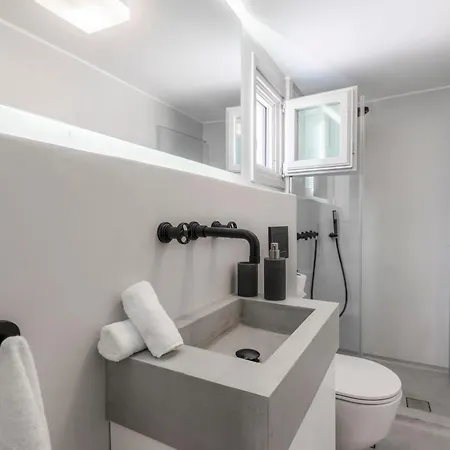 别墅 Bohemian Blue - 7 Bdrm - In 200m - Mg