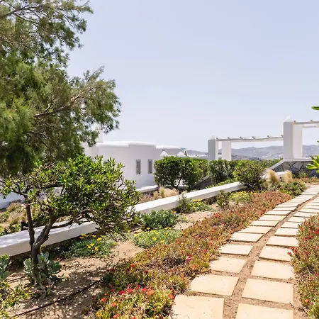 Bohemian Blue - 7 Bdrm - In 200m - Mg Villa