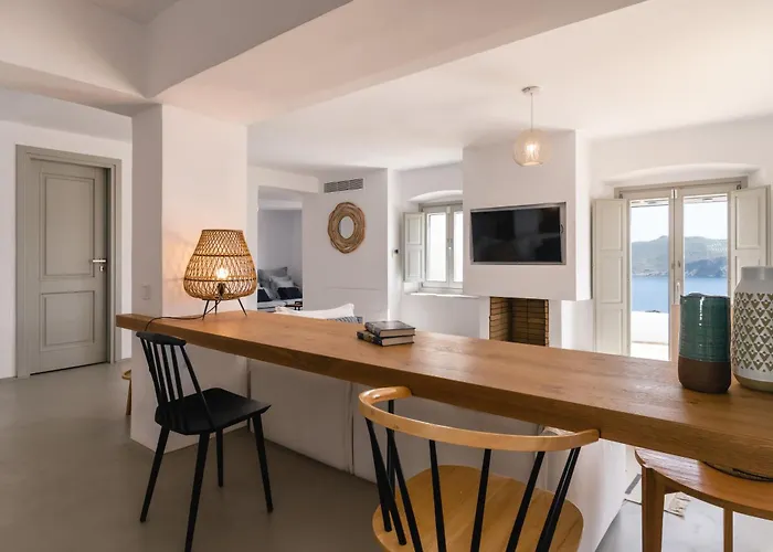 Bohemian Blue - 7 Bdrm - In 200m - Mg Panormos (Mykonos)